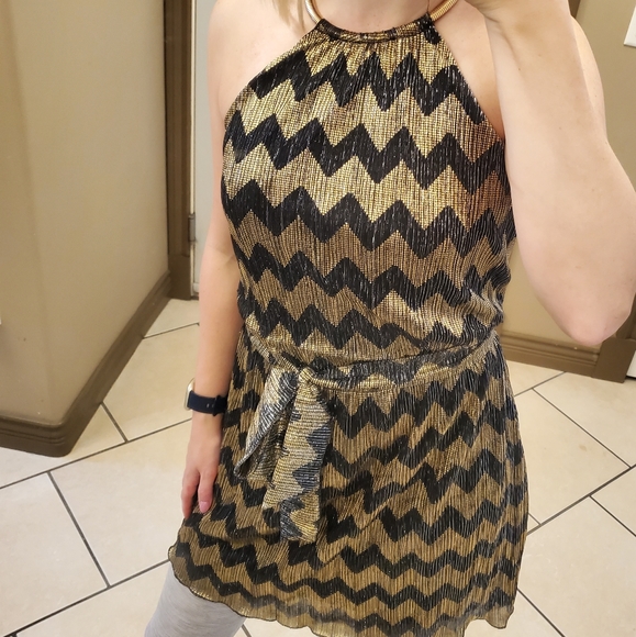 Guess Metallic Chevron dress - Picture 3 of 7